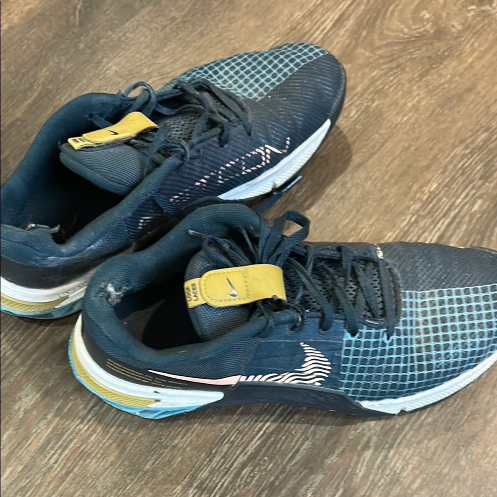 Nike Navy Blue Metcon Athletic Sneakers